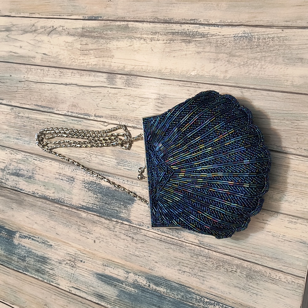 Vintage Blue Glass Beaded Clam Purse